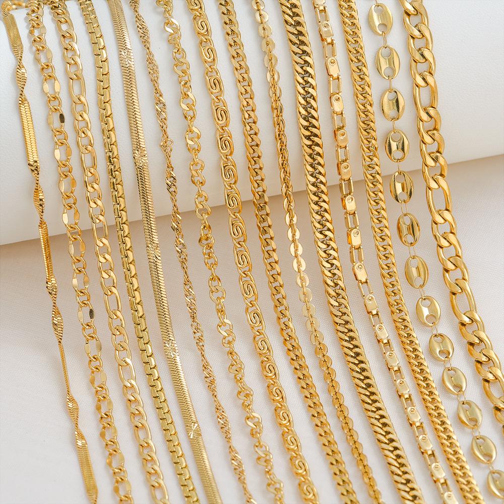 Élégant Collier Chaîne Boîte en Acier Titane Plaqué Or 18 Carats pour Femmes
