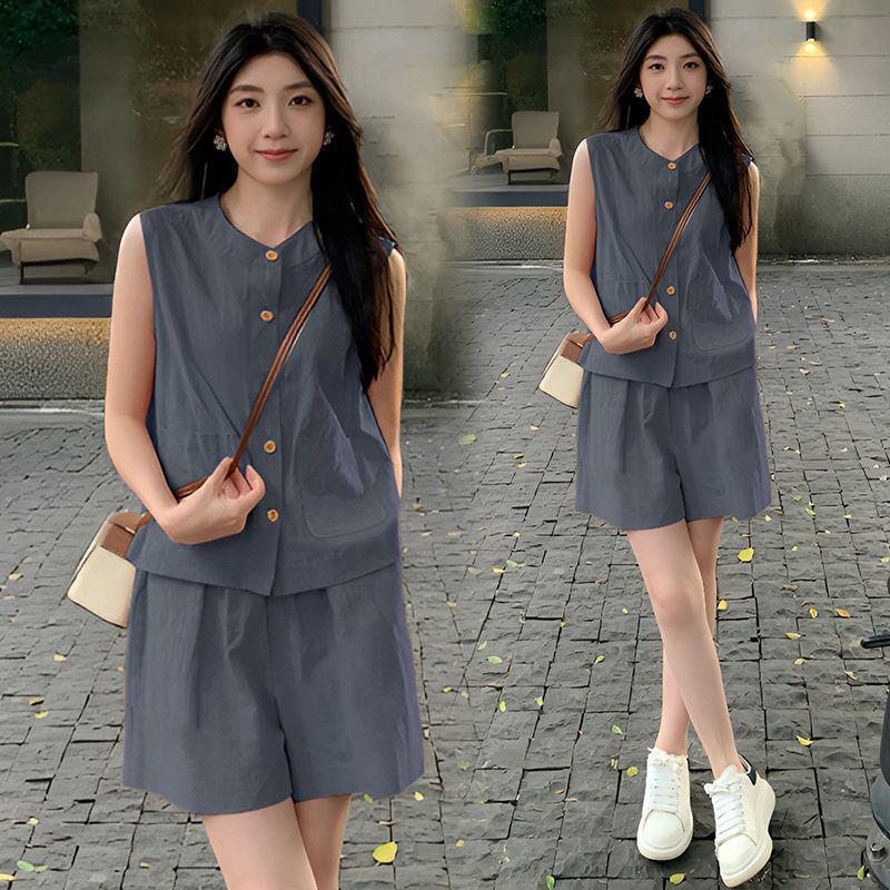 Women's 2026 Summer Sleeveless Vest Suit: Chic, Slimming, Fashionable Two-Piece Set