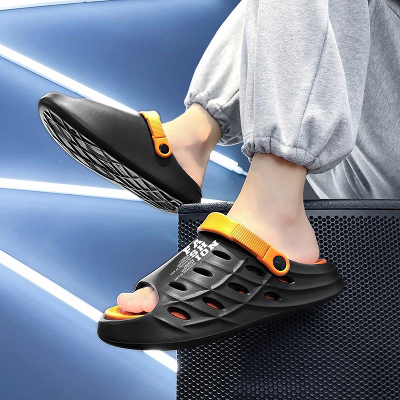 Fashion Men Sandals Outdoor Beach Slippers Comfortable Soft Sole Slides Men Clogs Casual Shoes Garden Shoes Men Beach Sandals