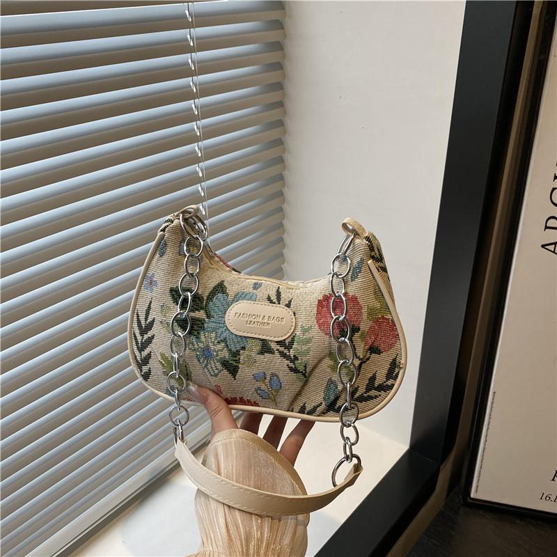 Niche literary and artistic big flower shoulder bag women's new casual underarm bag fashion shoulder bag simple sense women's bag