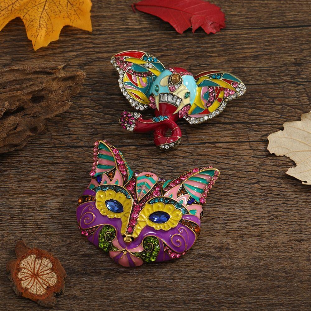 Rhinestone Cat Enamel Brooch Exaggerated Vintage Collar Pin Temperament Drip Oil Brooch  Decoration