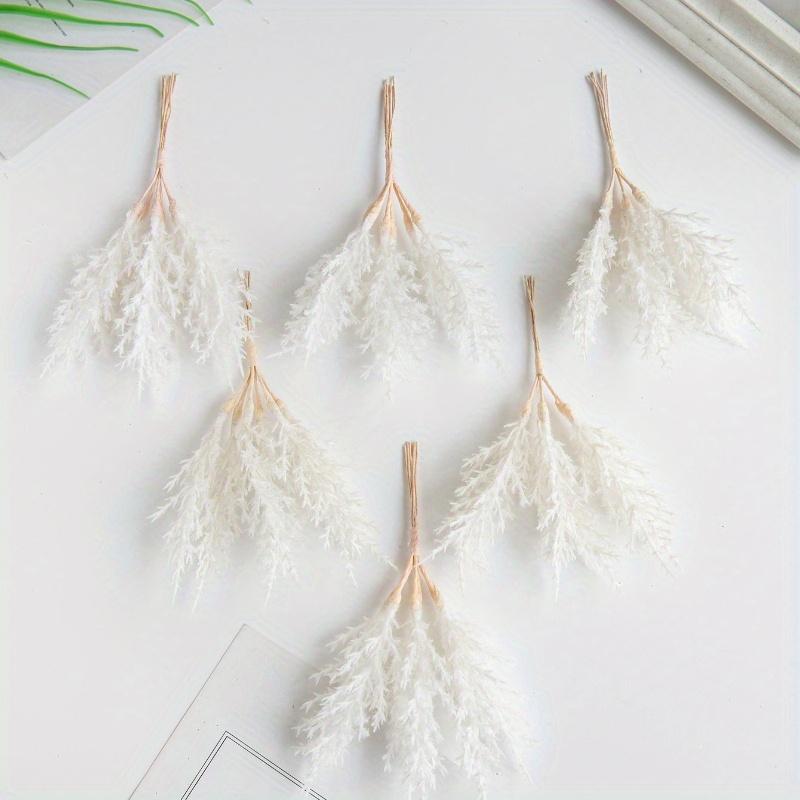 1 Bouquet (6 Heads) of Artificial Plants, Mini Rcoration, Valentine'S Day Gift, New Year Gift, Candy Box Packaging, Birthday Party Cake