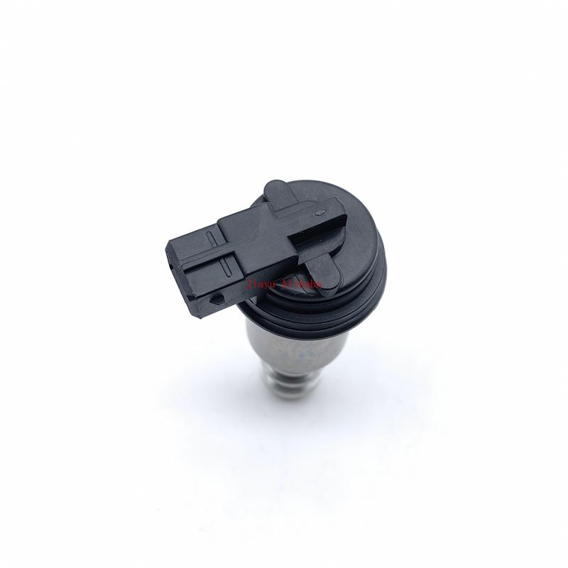 Variable Solenoid Oil Control Valve for BMW E87 E88 E82 E90 E93 E92 E60 E64 E63 E66 E84 E53 E70 X5 X1 11367560462 11360149817
