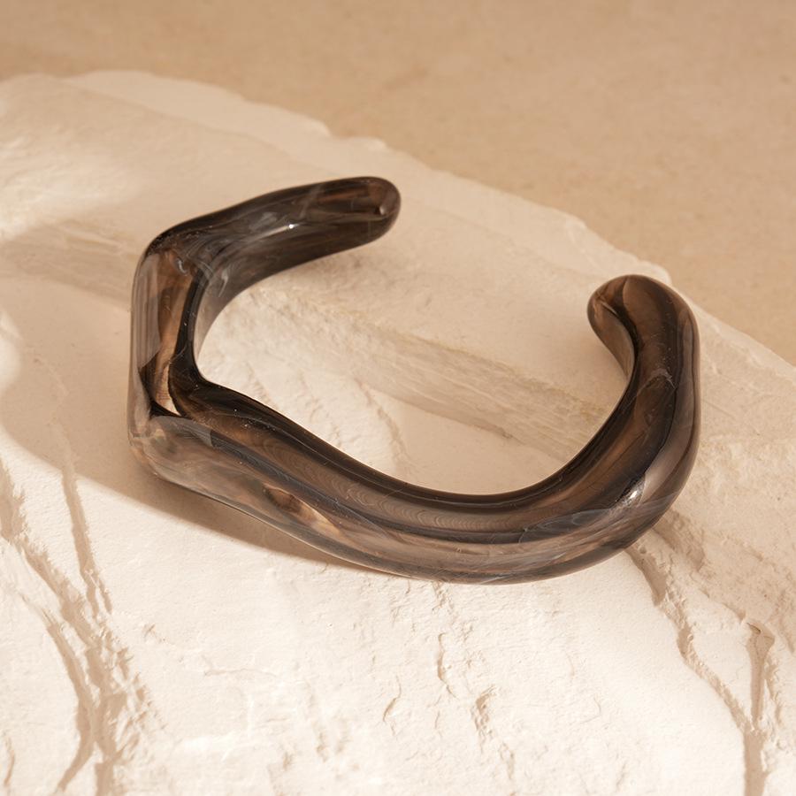 European & American Snake Pattern Metal Bangle - Luxury Fashion Bracelet with Unique Design