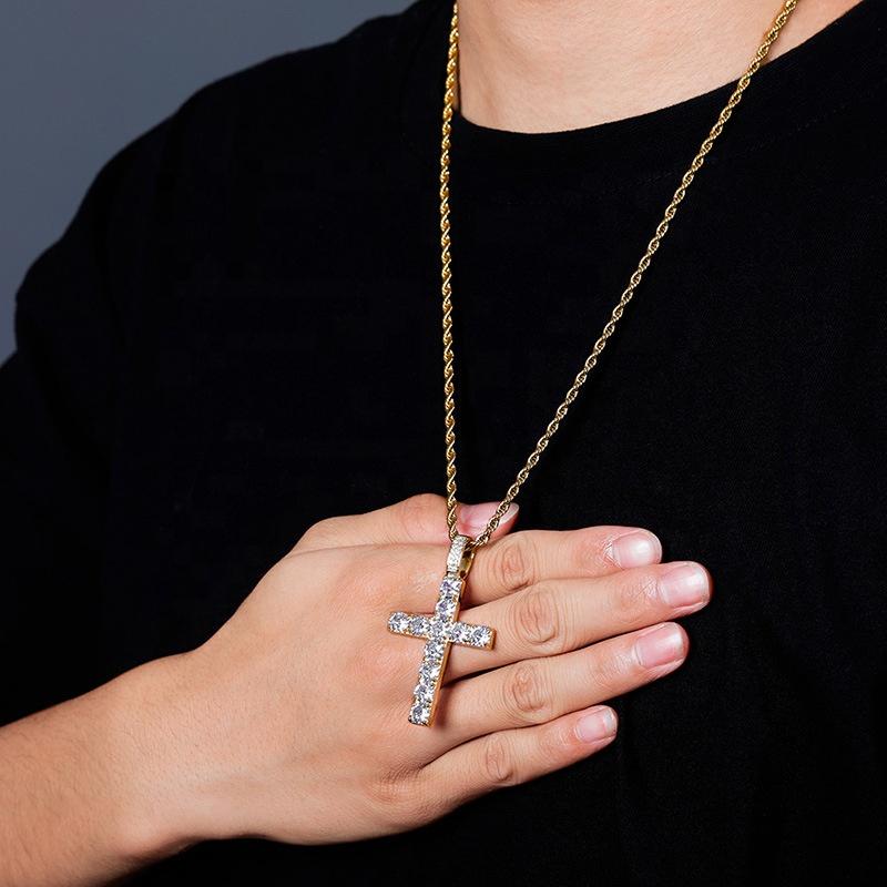 High Quality Cross Pendant Gold Plated Iced Out Micro Pave CZ Pendant Hip Hop Delicate Fashion Jewelry Pendants Charms for Women