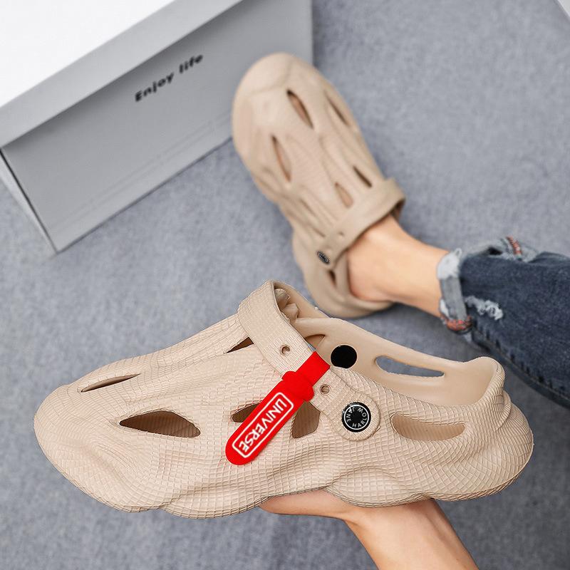 Hole shoes men's summer wear, anti-skid and deodorant when stepping on shit, bag head and foot slippers sports and leisure beach sandals
