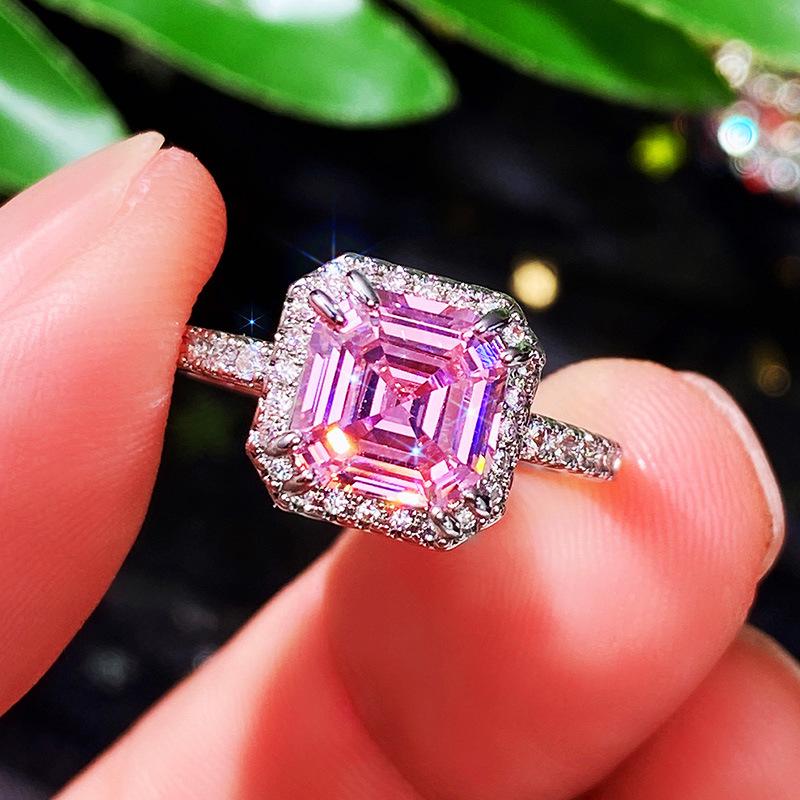 Style Pink Sparkling Zircon Princess Square Engagement Ring for Ladies and Girlfriends Luxury Proposal  Gift Fashion Jewelry