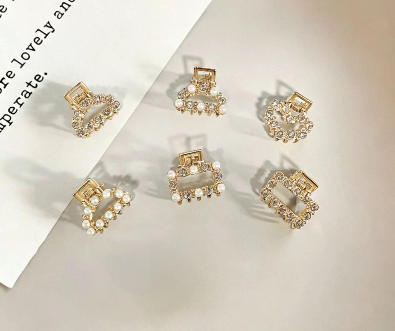 Head Pearl Rhinestone Claw Clip for Women  Girls - Hair Accessory for Side Bangs  Short Hair with Bow Design
