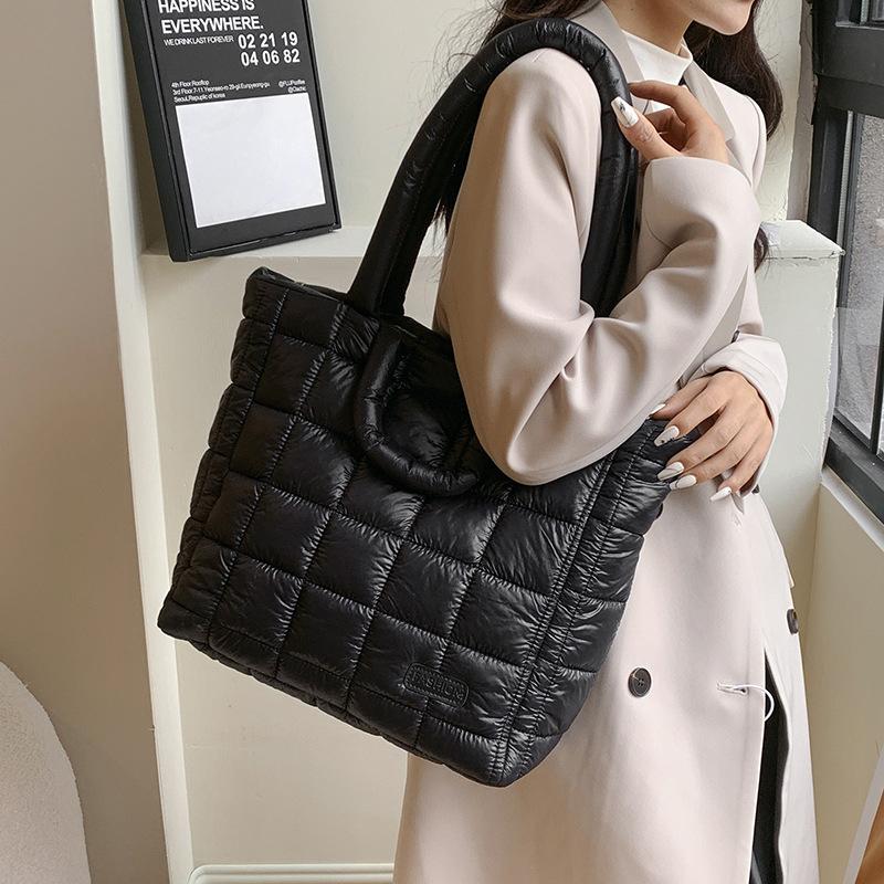 Luxury Women Shoulder Bag Quilted Space Cotton Crossbody Bag Versatile Padded Messenger Bag