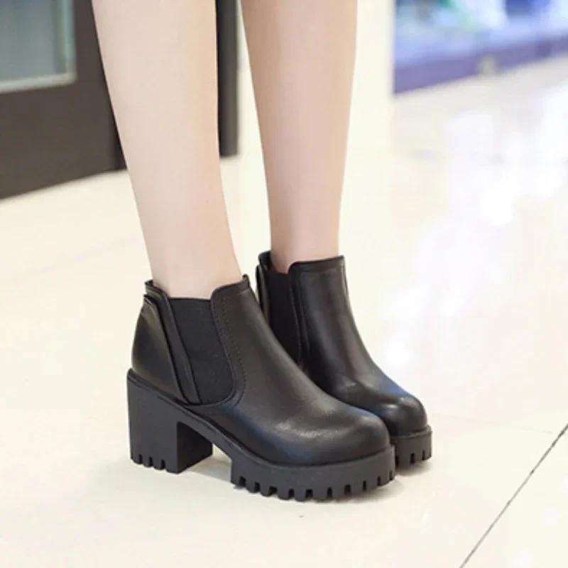 New Autumn And Winter Fashionable And Comfortable Round Toe High Heels Casual Thick Heel Solid Color Sleeve Fashion Boots