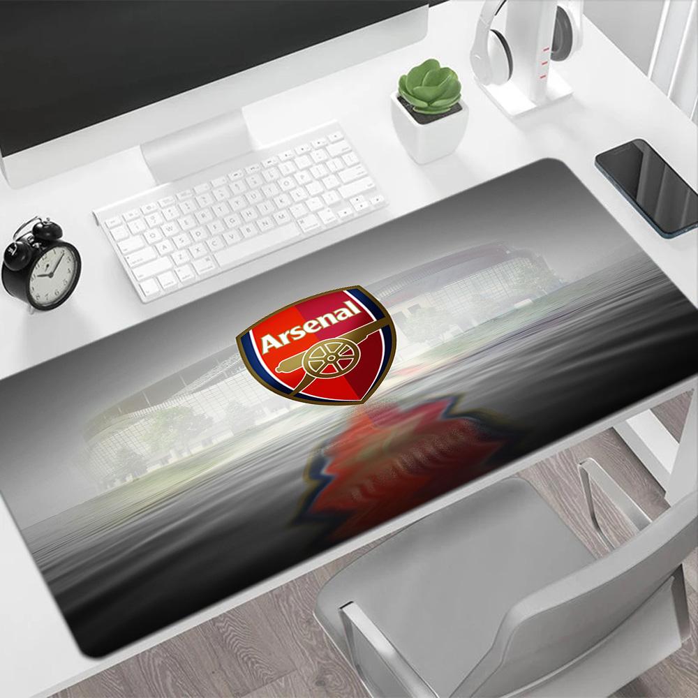 Goalkeeper Action Large Mouse Pad Gaming Laptop Mouse Pad Computer Desk Mat Non-Slip Rubber Bottom Office Desk Accessory