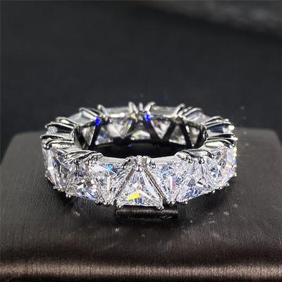 Neue Luxus-Hochzeitsringe für Frauen, einzigartiges Dreieck-Zirkonia-Design, Top-Qualität, neuer trendiger Schmuck