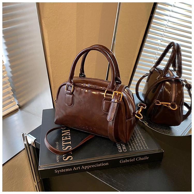 IELGY High-End Retro Autumn Winter All-Match Messenger Bag Fashion Portable Boston Bag