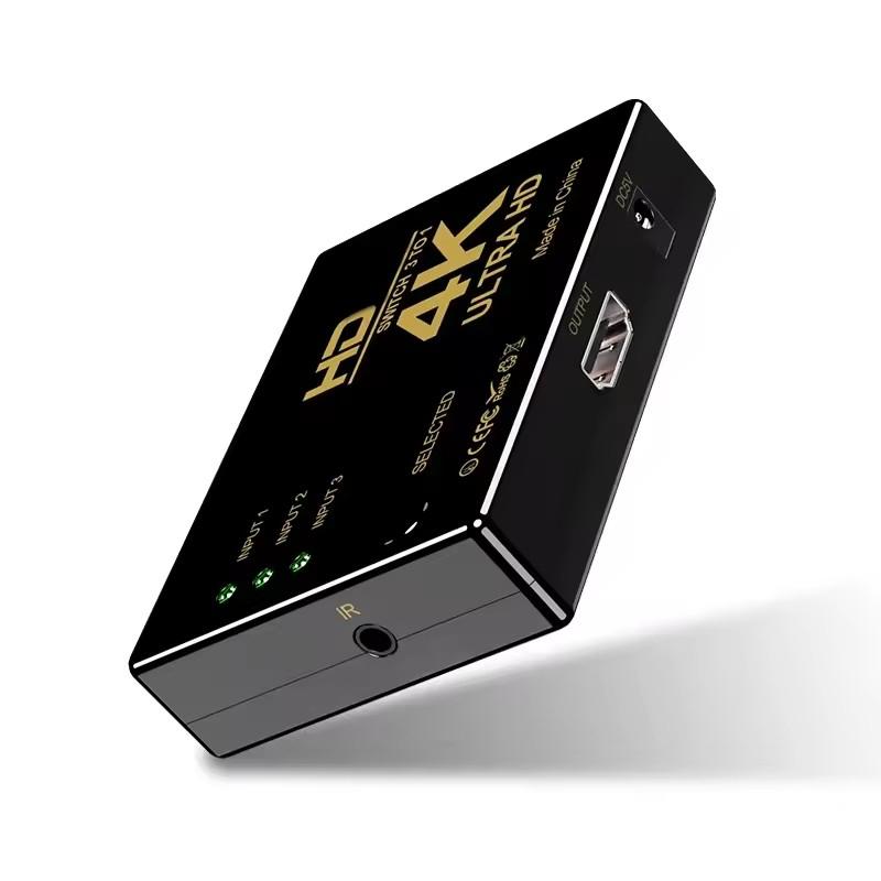 4K HDMI-compatibele switch met IR-afstandsbediening, 3 ingangen en 1 uitgang, HDMI-compatibele KVM-switcher/hub-adapter voor Xbox, PS4, dvd-speler en HDTV.