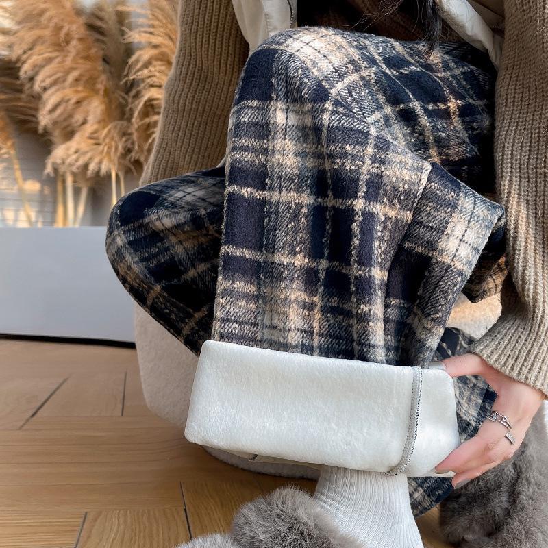 Women's Winter Fleece-Lined Tweed Plaid Wide-Leg Pants: Warm, Thick, Loose, and Straight-Leg Design.