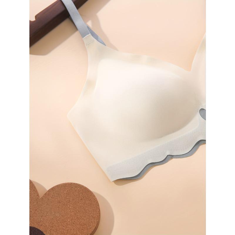 Women's Black Wireless Seamless Bra with Heart Detail Comfortable Push Up Bralette