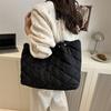 New Winter Shoulder Bags for Women Large Capacity Fashi Commuter Handle Bag Korean Style Texture Simple Versatile Storage Bags