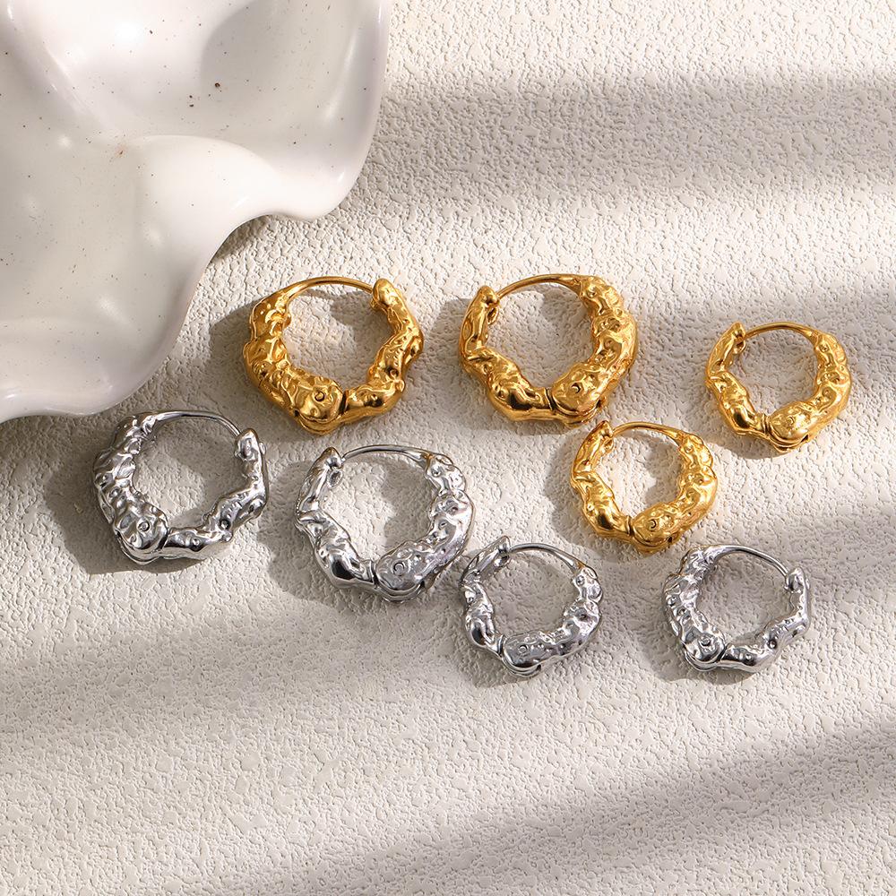 Stainless Steel Irregular Hammered Texture Hoop Earrings for Women 18K Gold Plated Geometric Round Circle Huggies Ear Buckle