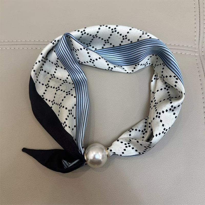 French Pearl Necklace Magnetic Clasp Lazy Scarf Women Pendant Neck Warmer Clavicle Chain Accessory