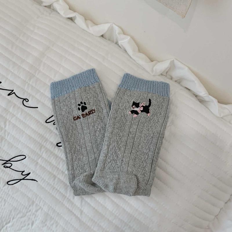 Winter and Autumn Kids' Knee-Length Cartoon Cat Paws Embroidered Chunky Stockings Thick Knit Cute Socks