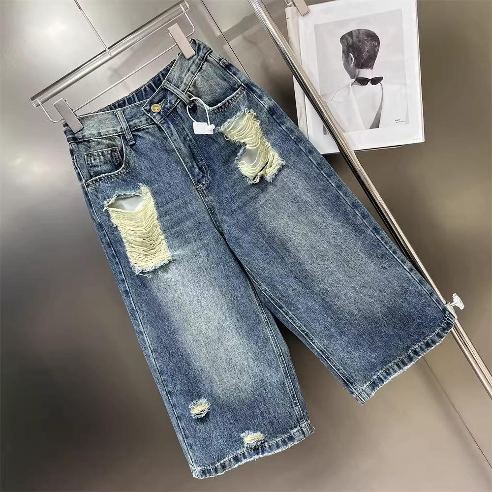 

Женские ретро потертые джинсовые капри с завышенной талией и рваными деталями - летние повседневные брюки широкого кроя M