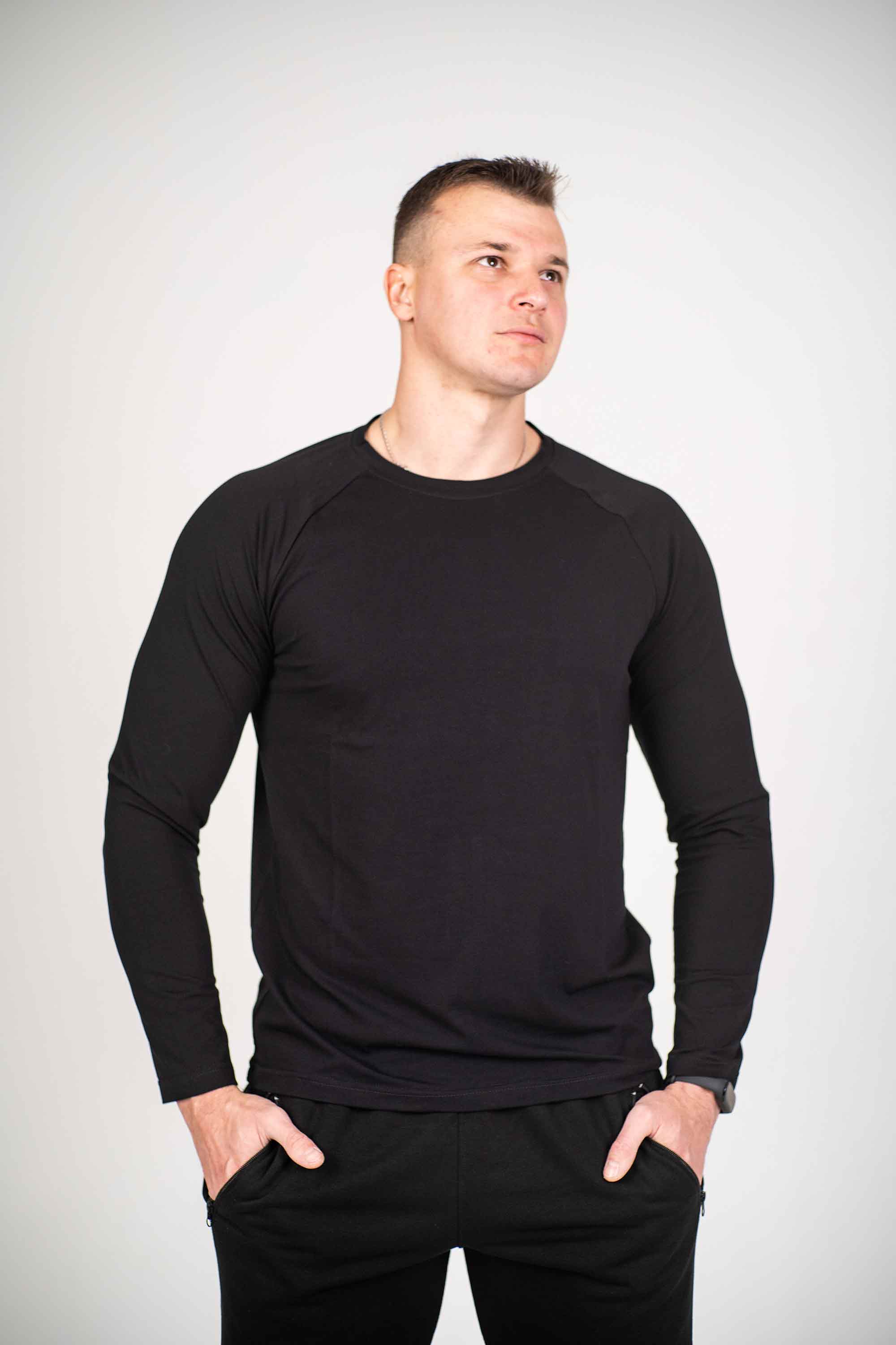 

Футболка Жіночий лонгслів Custom Wear чорна XL чорний