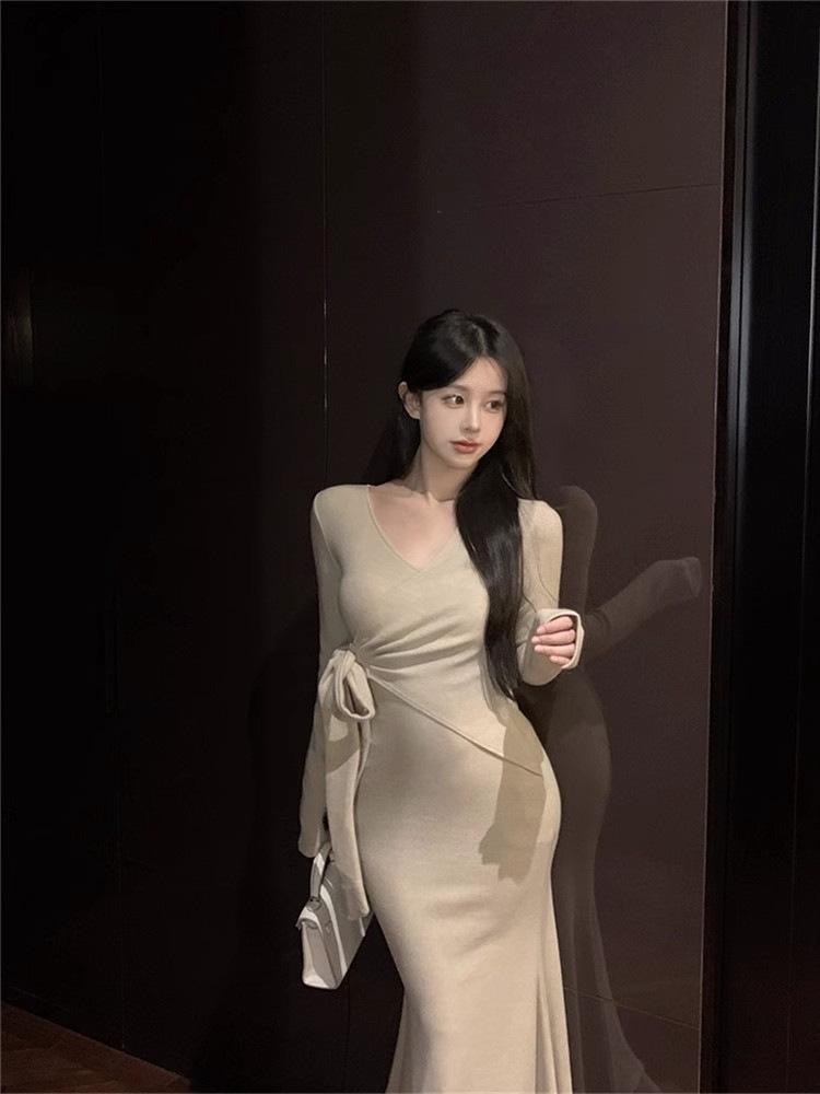 Elegantes V-Ausschnitt Schnürung Langarm Fishtail-Kleid für Damen - Schlankmachender Herbst/Winter Stil