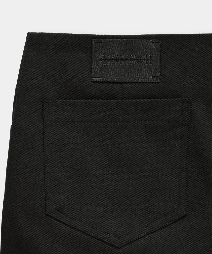 ETRE AU SOMMET Front Zip Belt Detail Mini Skirt (Black)