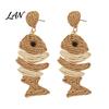 Raffia Earrings 1 Pair Boho for Women, Handmade Rattan Fish Shape Summer Vacation Jewelry Earrings, Bohemian Straw Drop Dangle Tropical Beach
