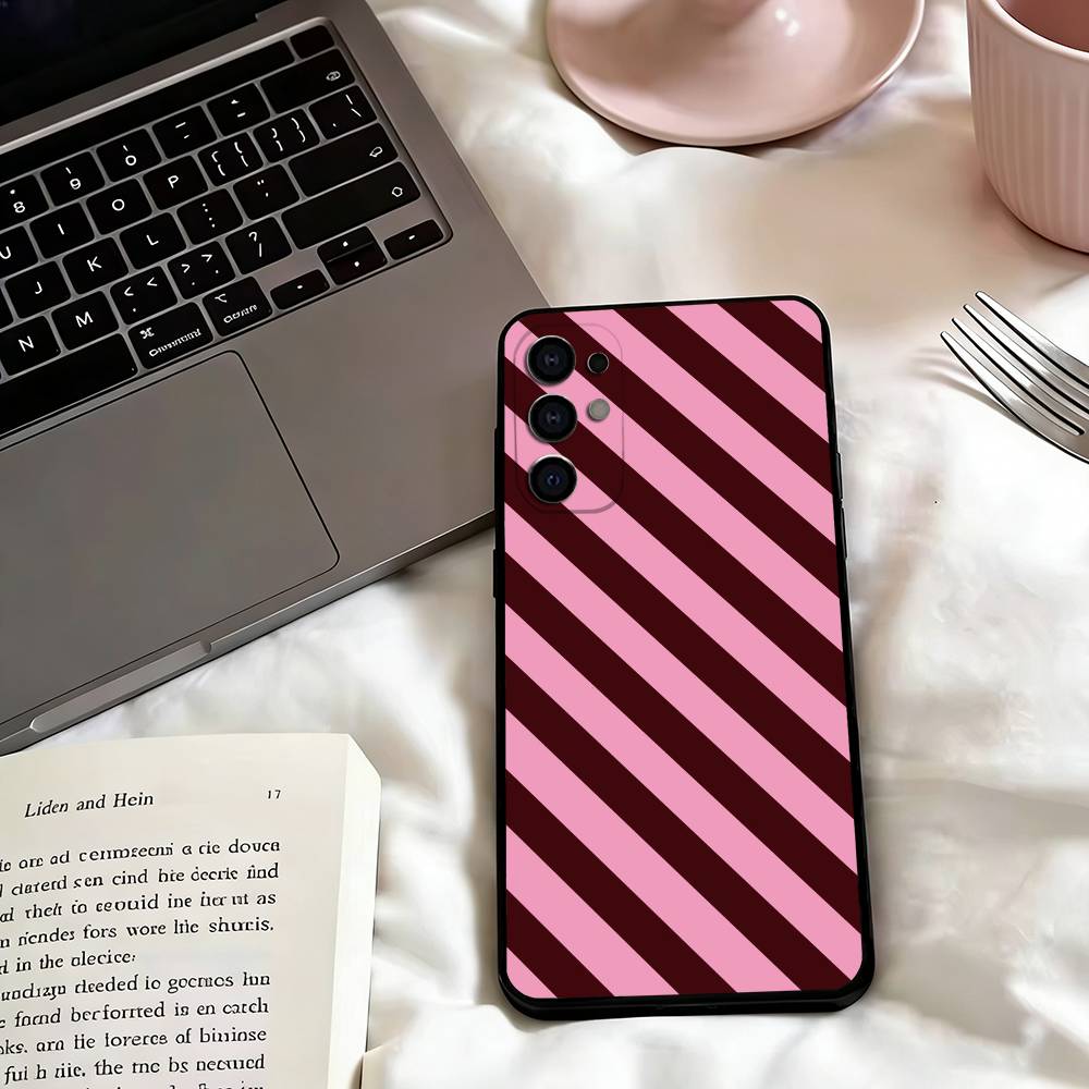 Burgundy White Stripe patterns Phone Case Black Silicone Soft For Samsung S25,S24,S21,S22,S23,S30,Ultra,S20,Plus,Fe,Lite