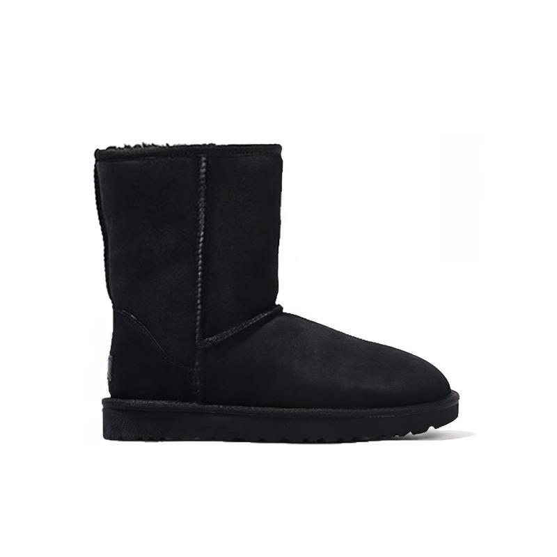 UGG Sneakers Donna Nere Classiche Corte Ii Foderate in Pile 1016223-BLK