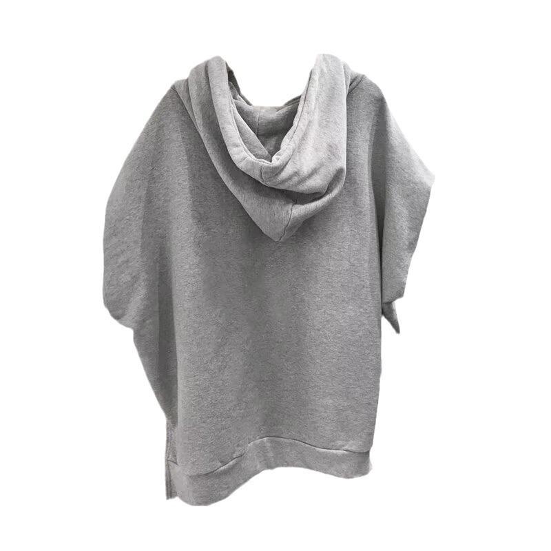 Men's Hong Kong Style Hooded Vest: Trendy Zipper Slit Design, Sleeveless, Loose, and Versatile Outerwear