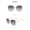 Nouvelles Lunettes de Soleil à Monture Oversize Femmes Mode Vintage Bling Lunettes de Soleil Pour Femmes Tendance Lunettes Protéger Lunettes d'Extérieur UV400