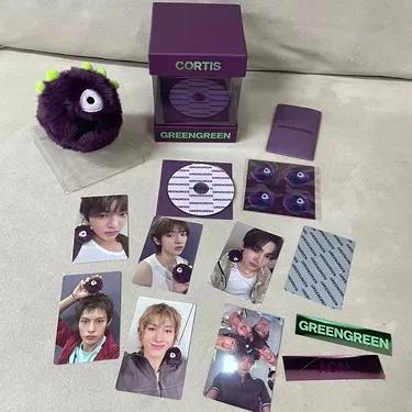 Cortis Plush Toy, GREENGREEN, Black violets
