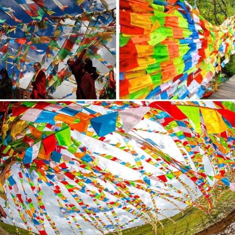 Náboženské tibetské buddhistické potřeby Barevný tisk Modlitba Umělé hedvábí Tibet Lung Ta Vlajka Písma Zahradní vlajky Dekorace