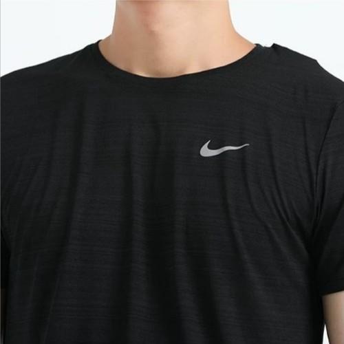 Nike Men's Running Training Short-Sleeve T-Shirt in Black