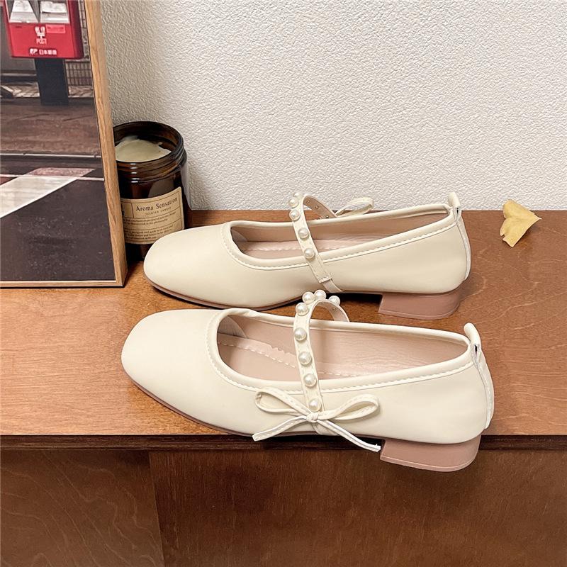 

Туфли Мэри Джейн женские на толстом каблуке вечерние сказочные 2025 новые весенне-летние женские туфли на среднем каблуке туфли для мамы маленькие кожаные туфли 40