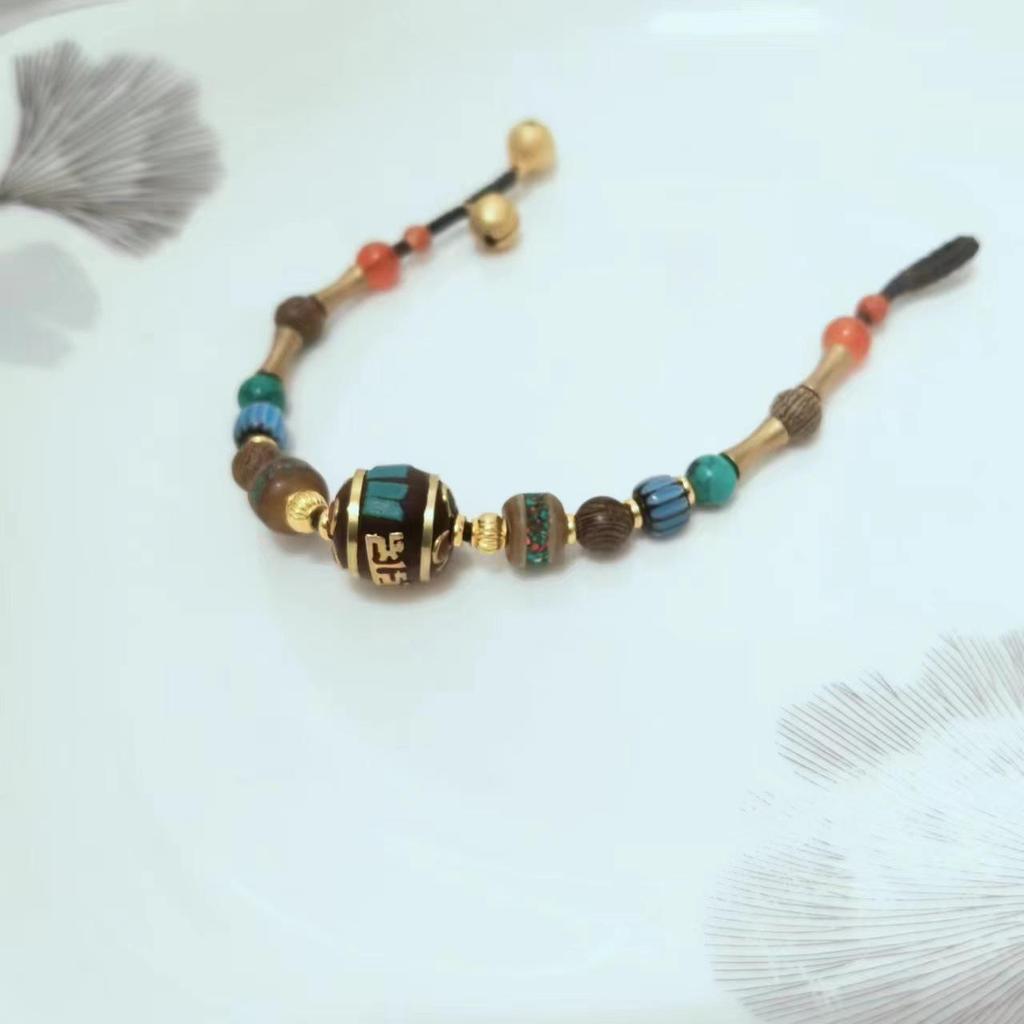 Tibetan Ethnic Style Handmade Women's Bracelet: Retro Nepalese Woven Rope