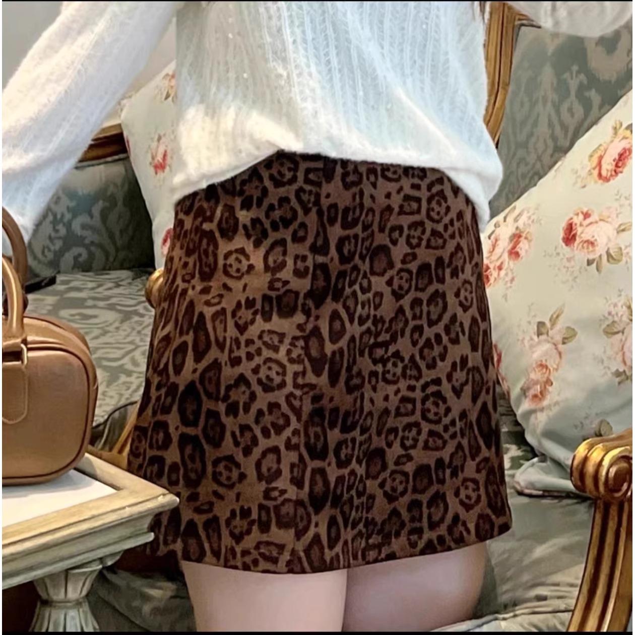 

Юбка миди с леопардовым принтом, фасона А-силуэт, с высокой талией - стройнящая модель для женщин размера плюс, коллекция осень 2024 2XL