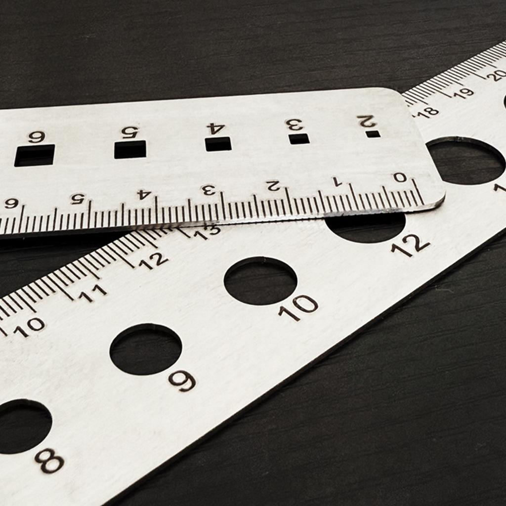 Precision Stainless Steel Ruler With Round Square Holes For Accurate Engineering Measurements 0.5mm Error Resistance