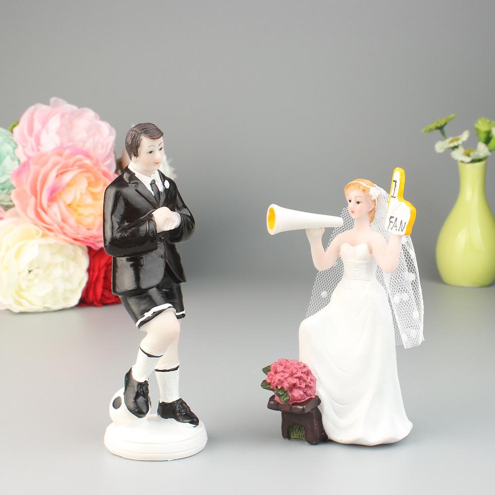 Wedding Bride and Groom Figurines Cake Toppers Resin Doll Ornaments Valentine's Day Engagement Anniversary Wedding Decoration