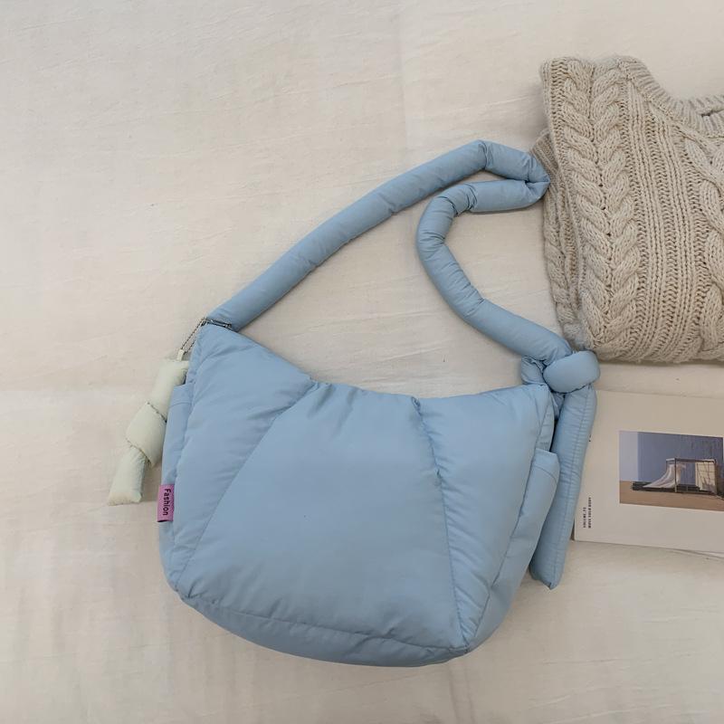 Simple casual portable dumpling bag women's bag 2025 winter new high-value large-capacity foreign-style shoulder bag women