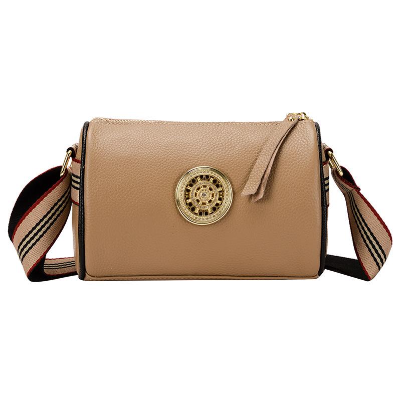 Fashionable and Retro Genuine Leather Large Capacity Shoulder Bag Trendy and Simple Crossbody Bag Stylish for Women