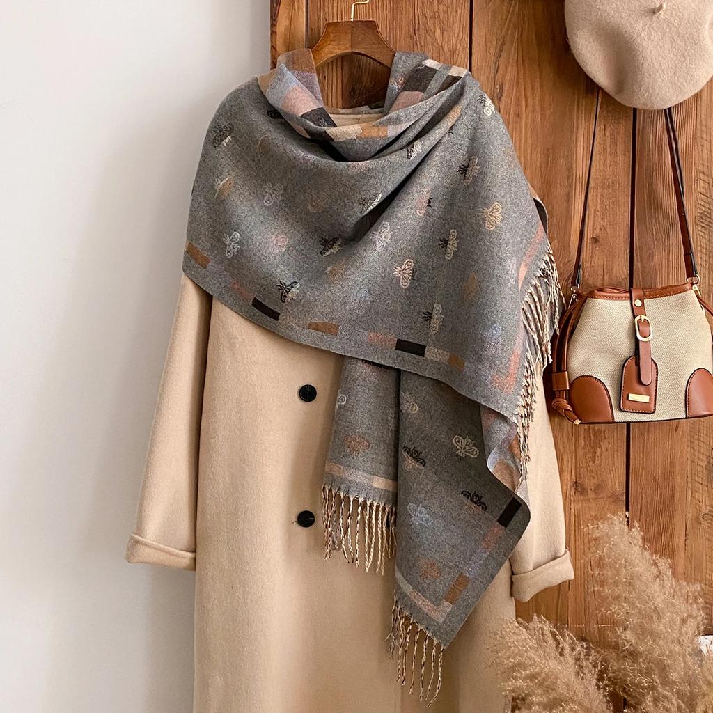 New Design Little Bee Pattern Scarves for Women Warm Winter Pashmina Print Scarf Shawl Female Thick Blanket Wraps Foulard