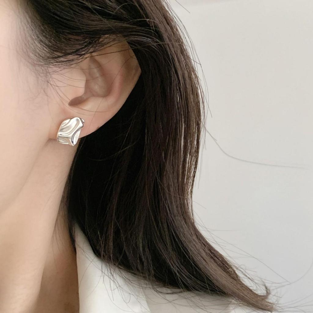 Chic Irregular Texture Stud Earrings for Women - Trendy and Unique Design