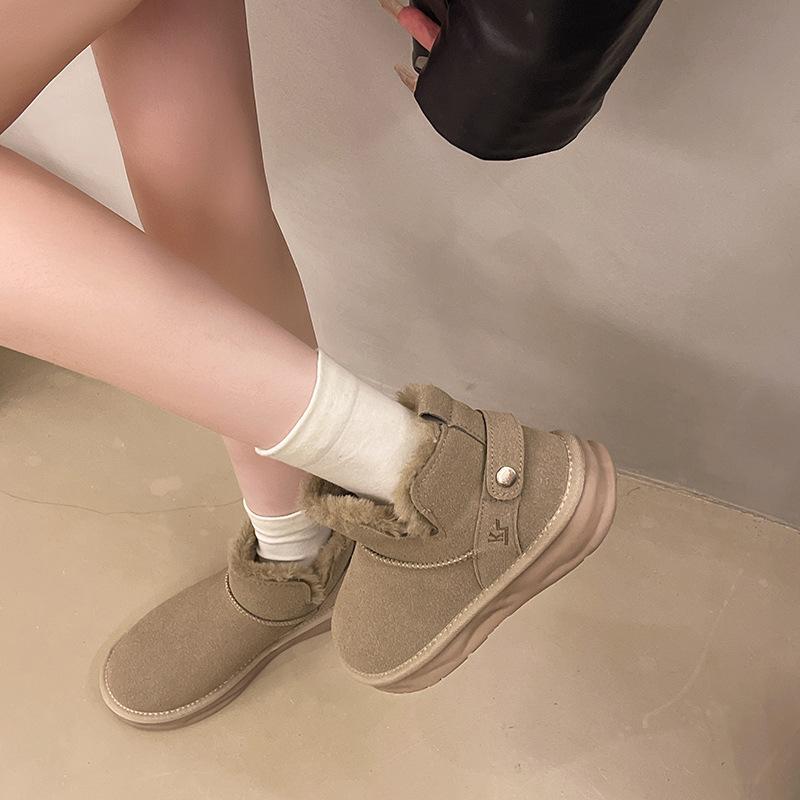 Niche fashion thick-soled warm short-top snow boots women's 2025 winter new velvet one-pedal maroon snow boots