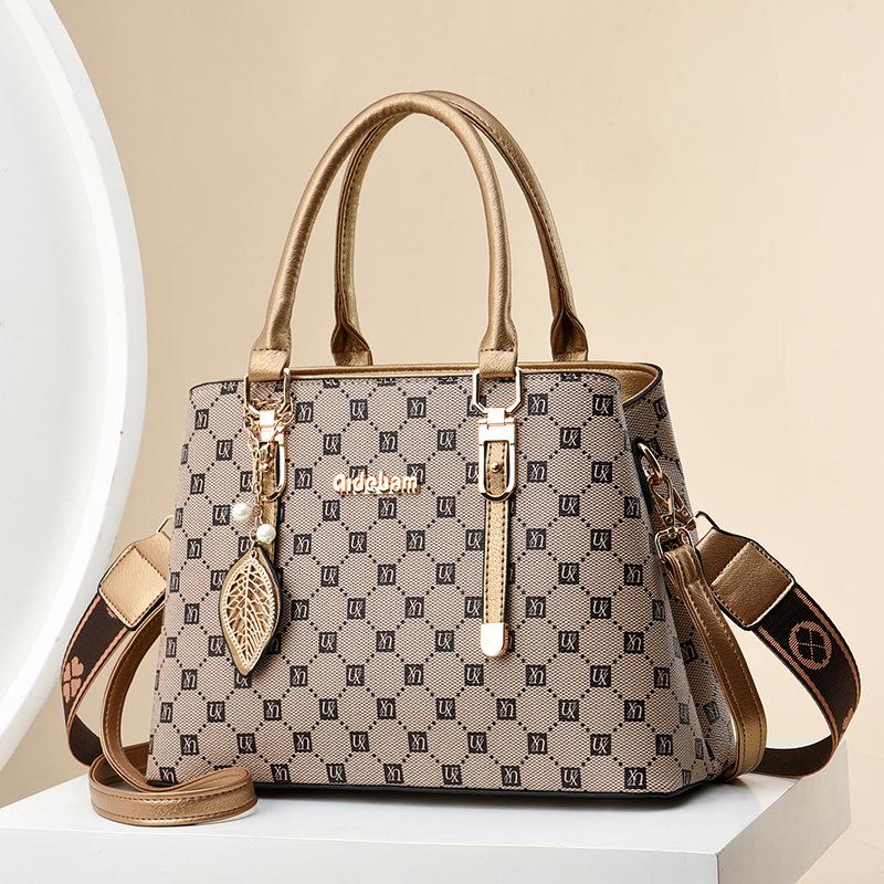 Large Capacity Fashionable Versatile High-end Handbag New Simple Mother Model Women's Bag