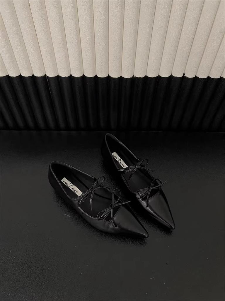 2025 spring and autumn new Korean flat-bottomed pointed single shoes women's bow shallow mouth one pedal Mary Jane shoes
