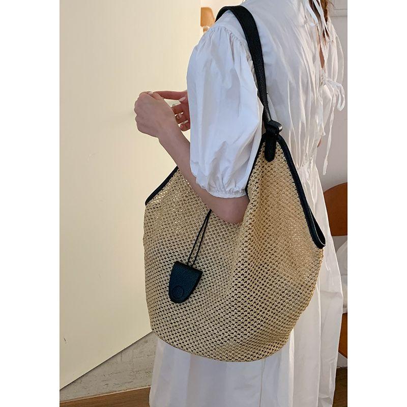 

Летняя нишевая плетеная сумка женская 2025 Новое поступление Большая вместимость Модная соломенная сумка Легче всего сочетать Сумка-тоут для поездок на работу Black