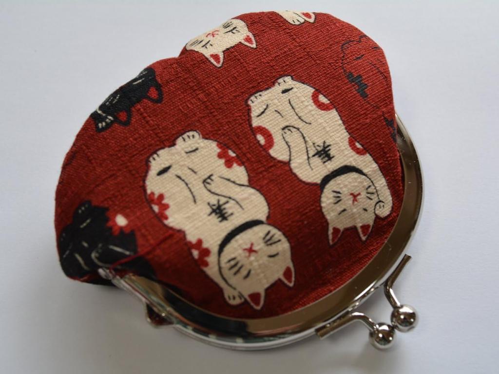 Kyosuke Clasp Coin Purse with Cat X Cm by Japanese-made Design, 9.5 8.5 (2.6 Inches), Red, Manpukuya.